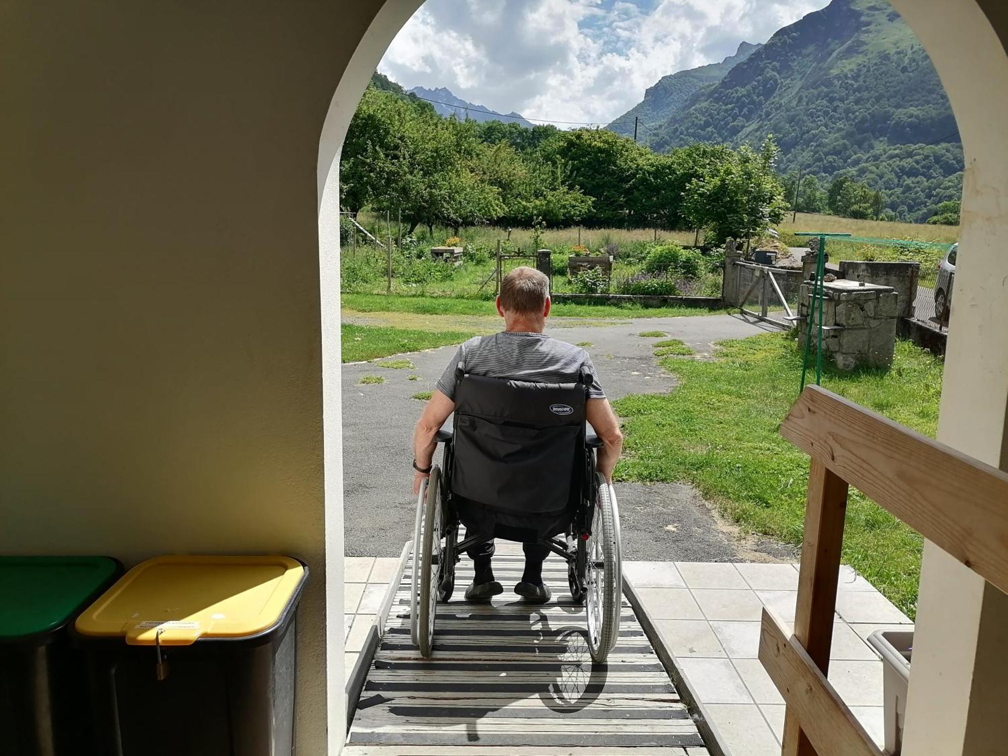 Aux D'Estaing Croises, Gite De Montagne Accessible A Tous Exteriör bild