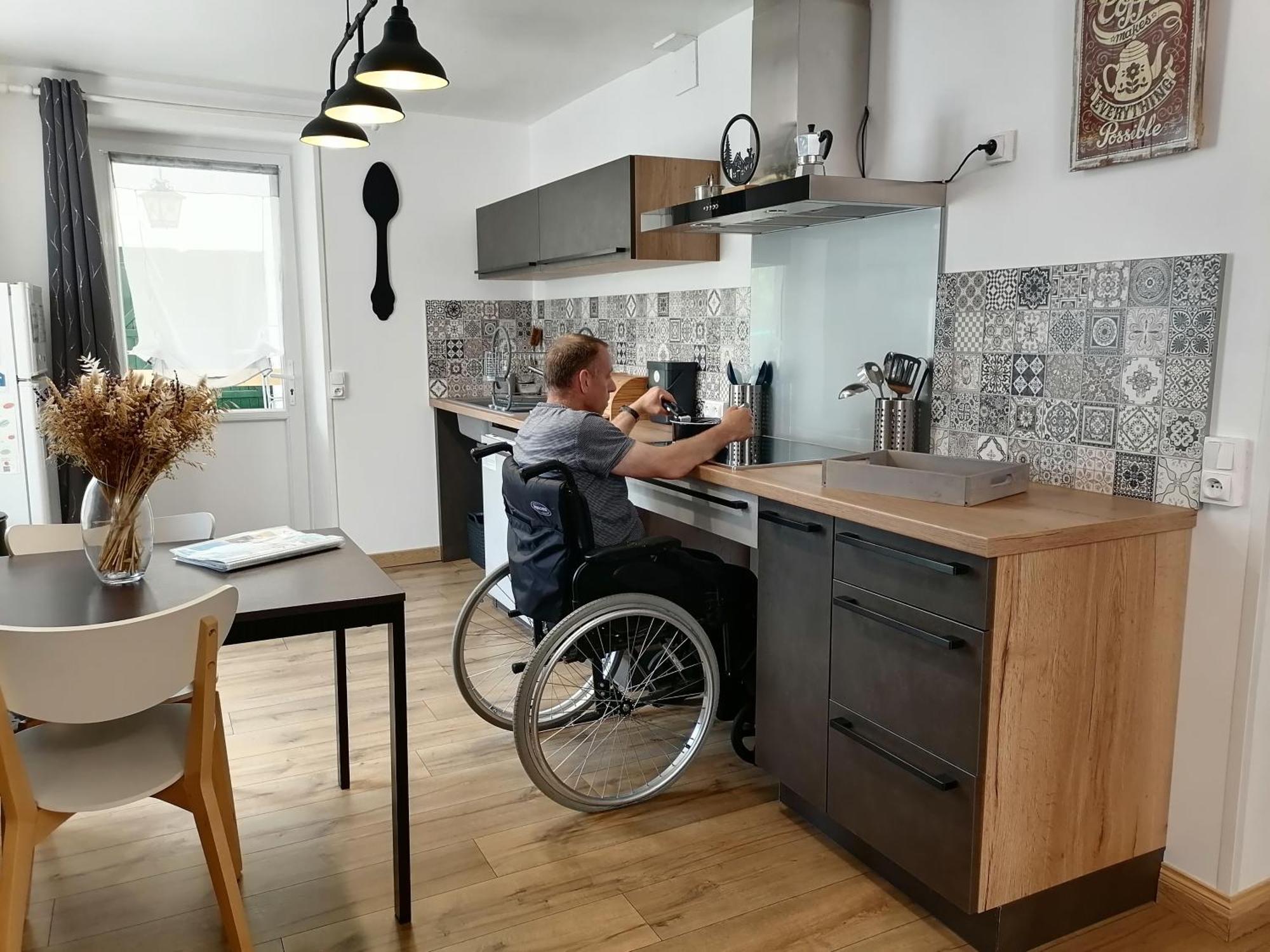 Aux D'Estaing Croises, Gite De Montagne Accessible A Tous Exteriör bild